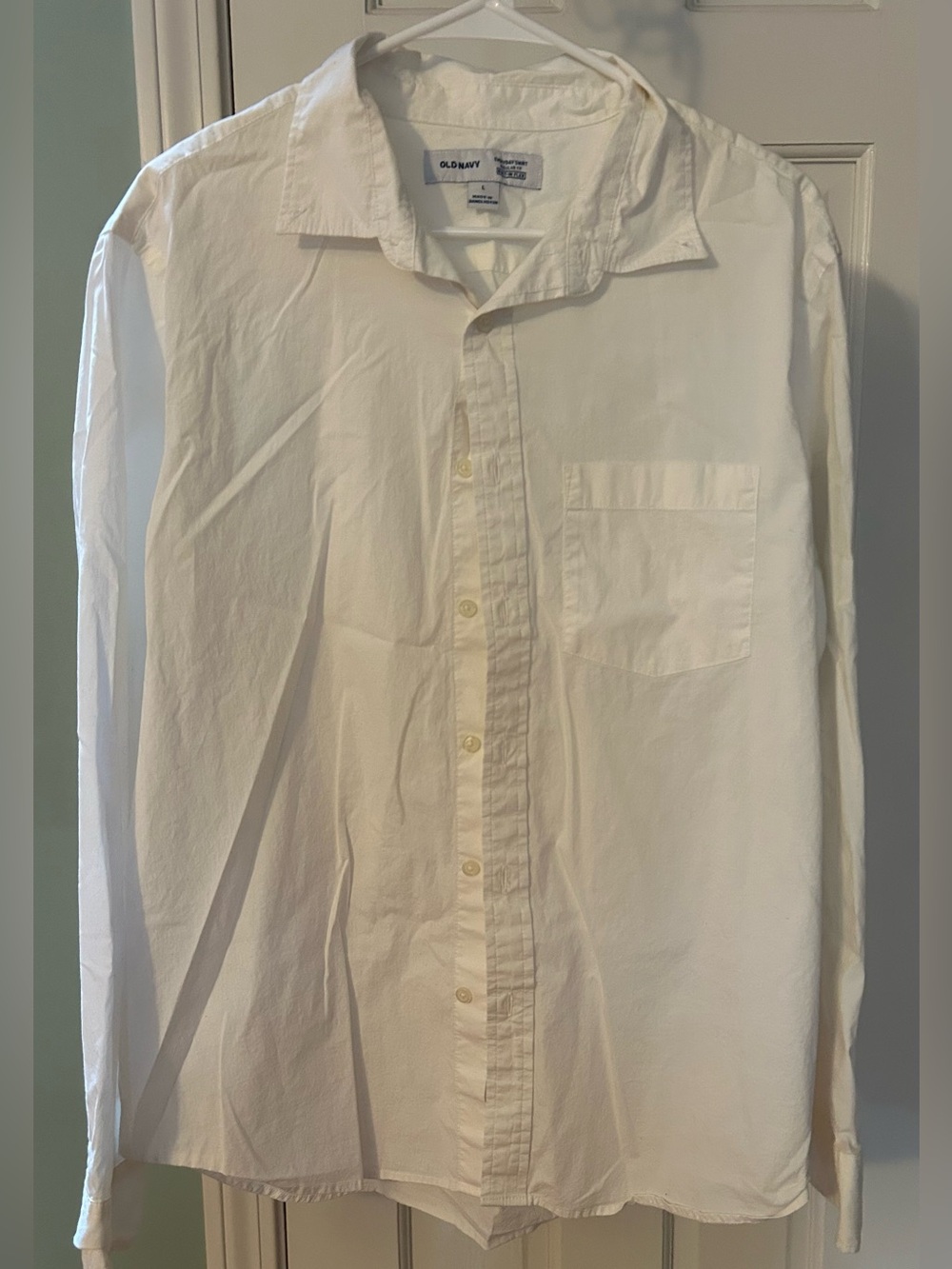 Men’s Large White Old Navy Regular Fit Built-In Flex Button-Up Shirt